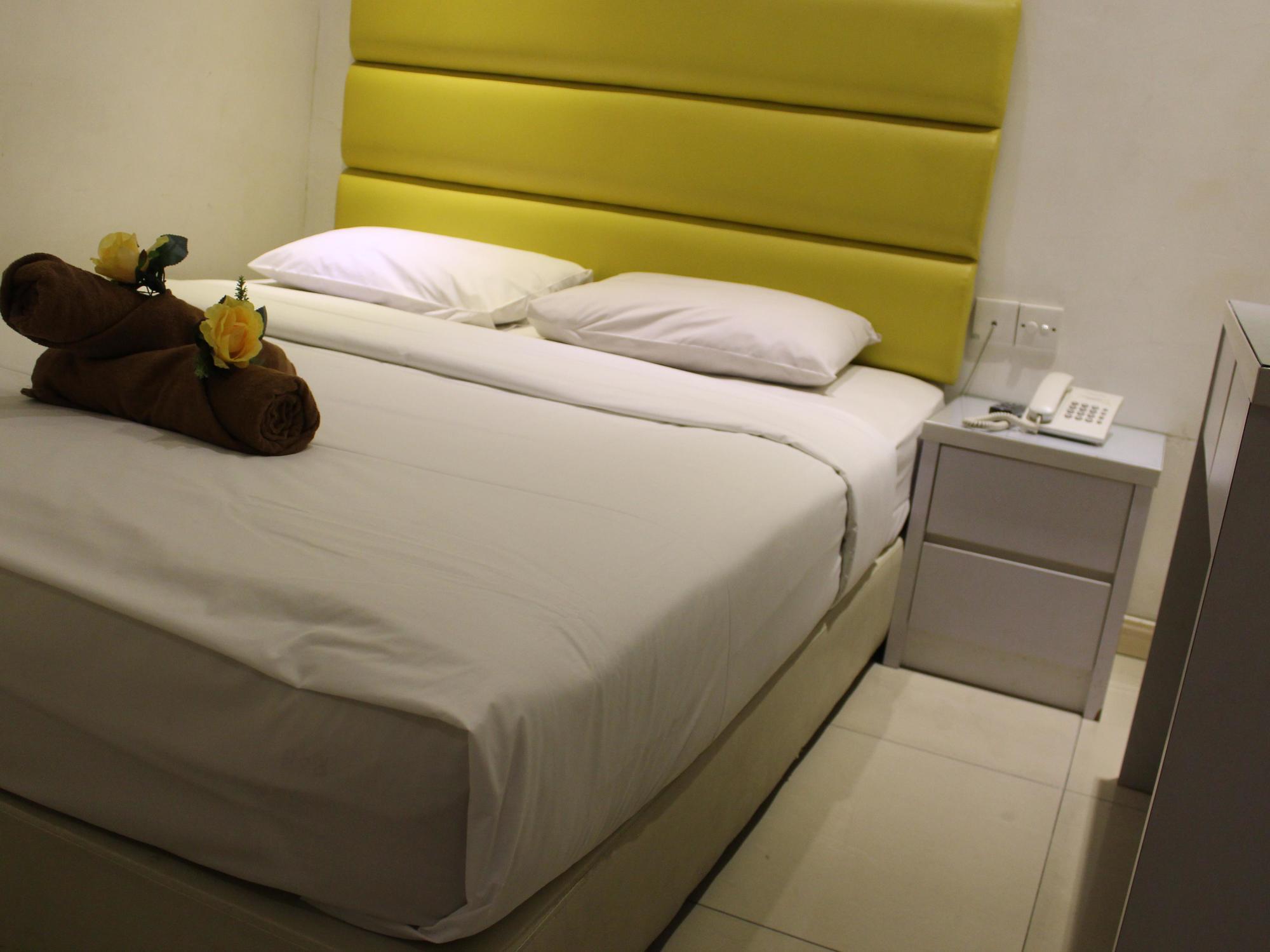 Rose Cottage Hotel Taman Impian Senai Τζόχορ Μπάχρου Εξωτερικό φωτογραφία